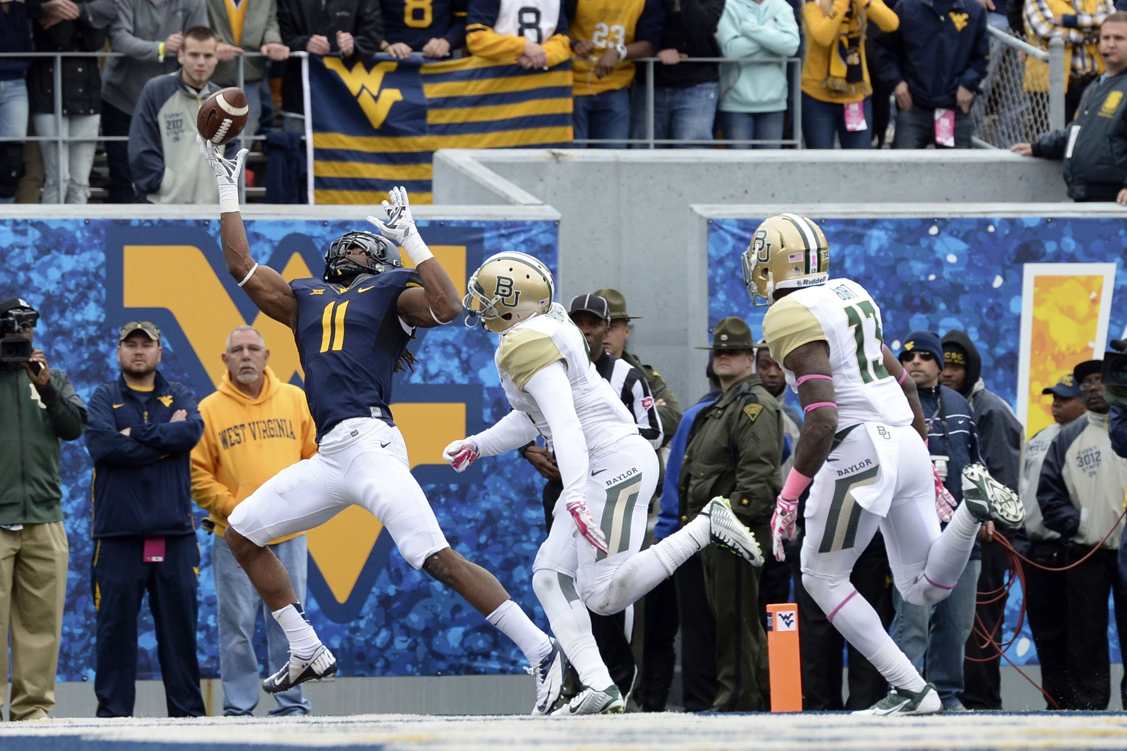 Kevin White does work on Baylor (USATSI).